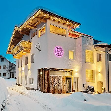 Dmg - 'Large, Luxurious Ground Floor' Apartment Fulpmes Bagian luar foto