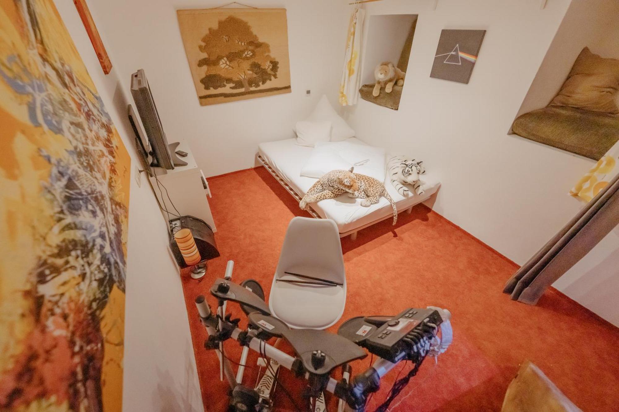 Dmg - 'Large, Luxurious Ground Floor' Apartment Fulpmes Bagian luar foto